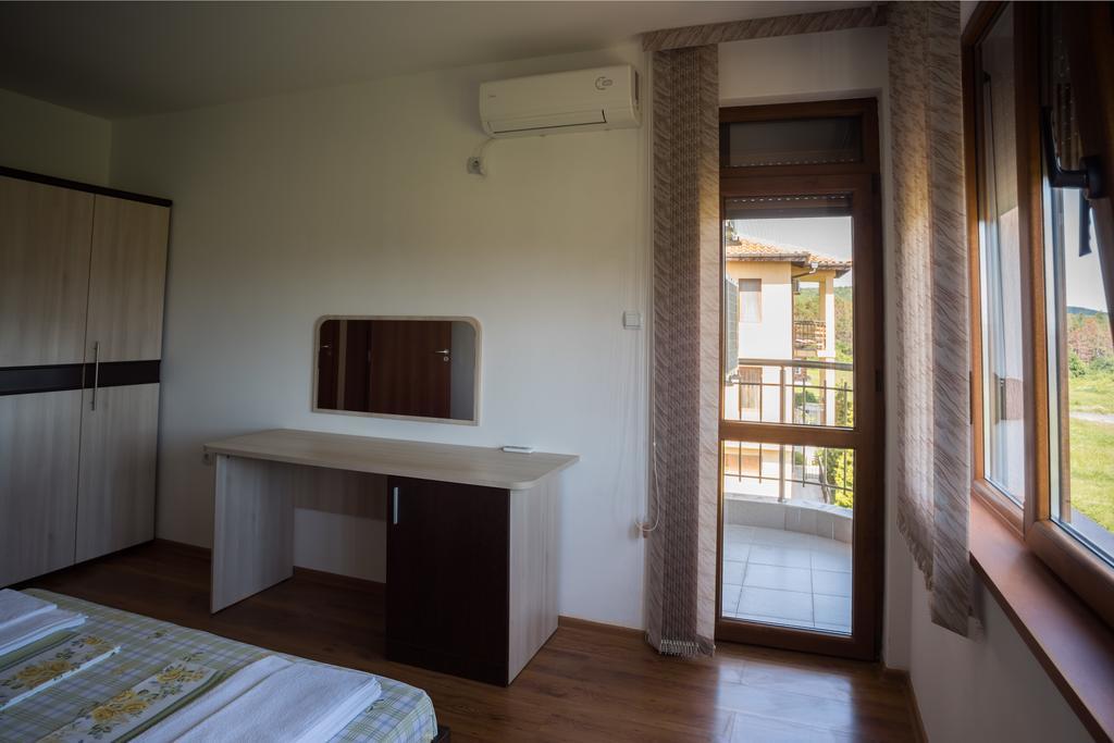 Guest House Georgievi พรีมอร์สโก ภายนอก รูปภาพ
