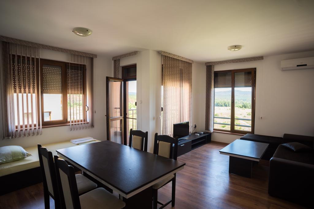Guest House Georgievi พรีมอร์สโก ภายนอก รูปภาพ